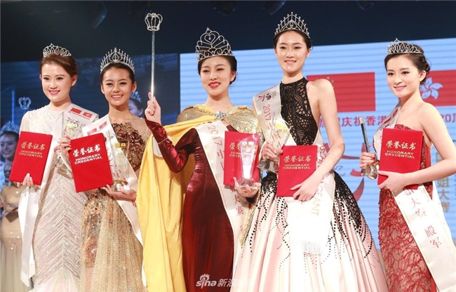 Hoa hau Trung Quoc vua dang quang bi che 'vua gia vua thap' hinh anh 11