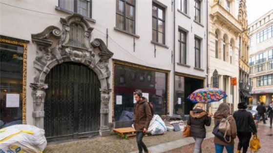 Sao Tottenham bat duoc kho bau 1,34 trieu USD hinh anh 1