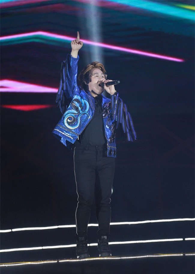 Nếu gom 20 thảm họa thời trang 2017 vào một chỗ, ắt chúng ta có được một bộ phim kinh dị! - Ảnh 16.