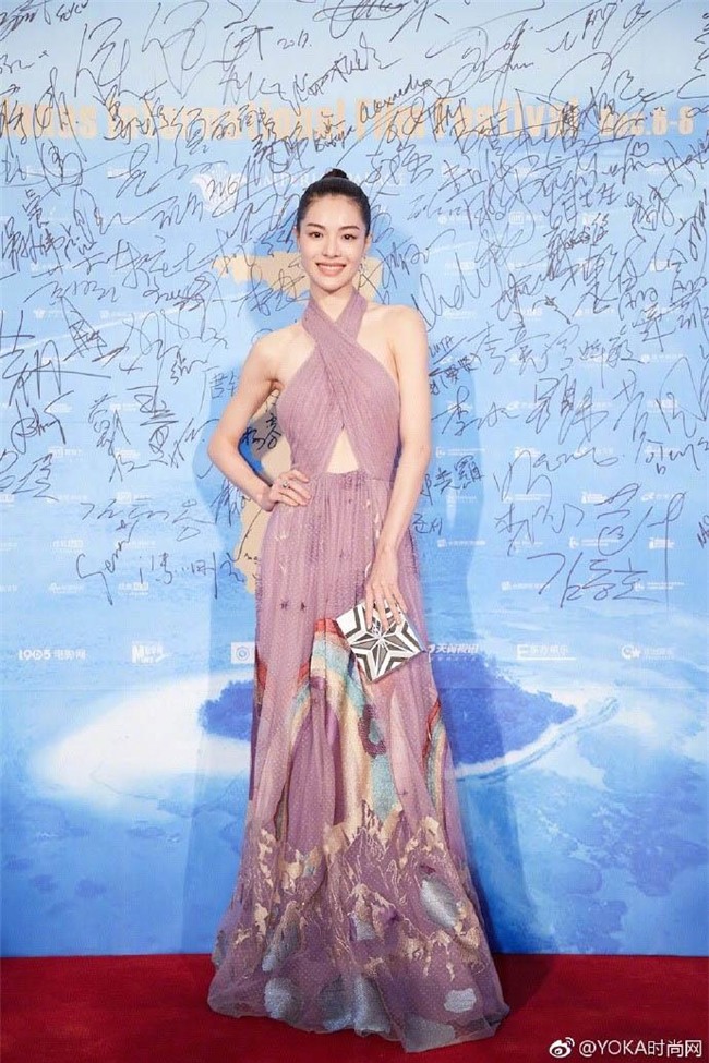 mac mau tim khong bi che gia va sen nhu ho ngoc ha, hay hoc nu than elle fanning! - 12