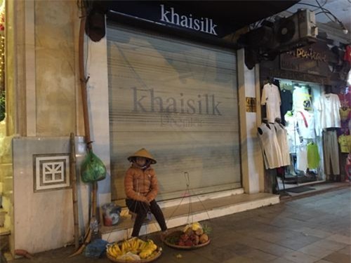 Nhiều cửa hàng Khaisilk tìm người thuê mặt bằng