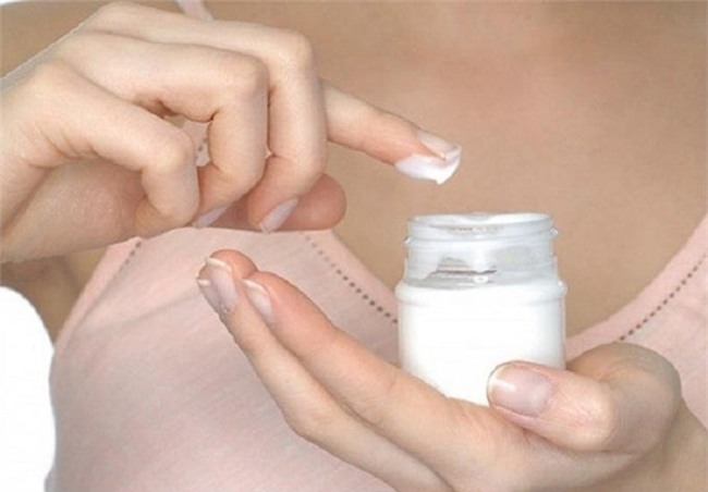 TIN PHẢI ĐỌC: Công bố danh sách những loại kem dưỡng trắng hủy hoại da không kém gì kem trộn