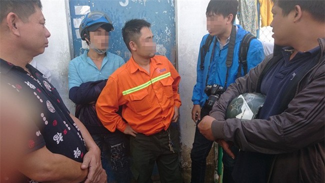 Vụ chồng bị vợ chặt đầu ở Bình Dương: Hàng xóm thấy vợ vẫn bình tĩnh đến hiện trường xem đầu chồng - Ảnh 4.