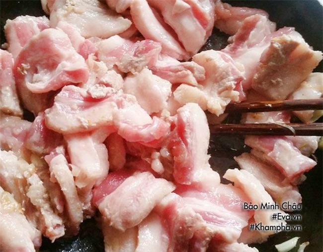 thit kho dua don gian nhung dam da, troi com - 3