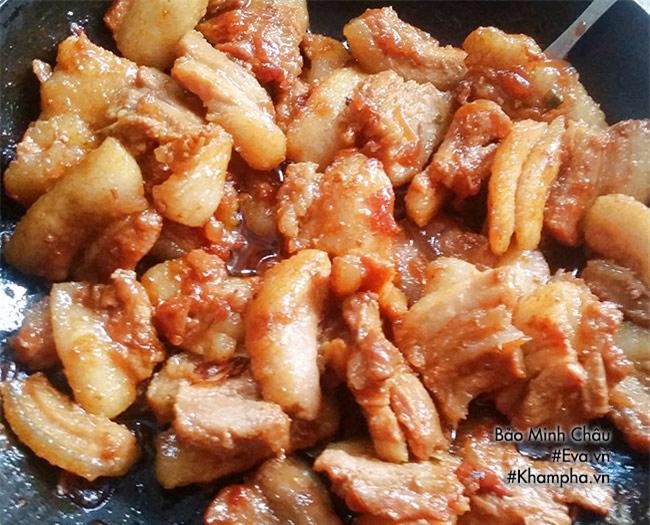 thit kho dua don gian nhung dam da, troi com - 4