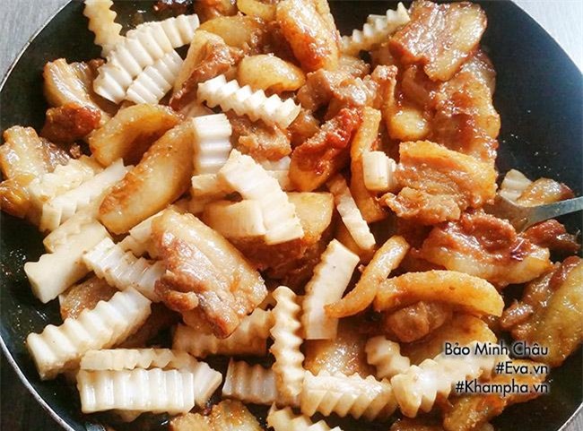 thit kho dua don gian nhung dam da, troi com - 5