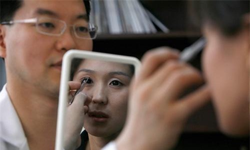 con sot cat mi o han va trung quoc da lan rong den viet nam nhu the nao? - 1