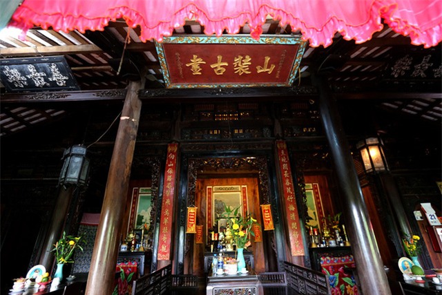 ngoi nha co co 120 cot go quy doc nhat o mien tay hinh anh 4