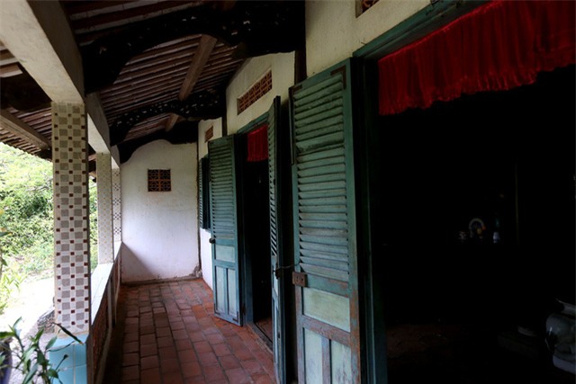 ngoi nha co co 120 cot go quy doc nhat o mien tay hinh anh 7