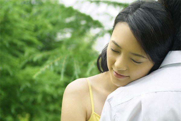 Từ chính thất tôi bị biến thành kẻ thứ 3 trong một hoàn cảnh không tưởng - Ảnh 1.