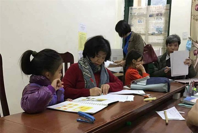 Vụ 9 học sinh bỗng nhiên ngất, tự chạy ra khỏi lớp khi đang học: Các em đều là học sinh giỏi, có chỉ số IQ cao - Ảnh 3.