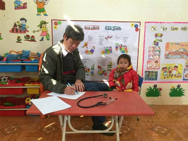 Vụ 9 học sinh bỗng nhiên ngất, tự chạy ra khỏi lớp khi đang học: Các em đều là học sinh giỏi, có chỉ số IQ cao - Ảnh 4.