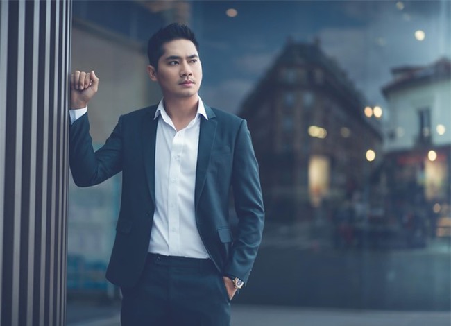 Minh Luân không chỉ sở hữu nét điển trai, là diễn viên nổi tiếng và sở hữu được nhiều tài sản giá trị mà anh cũng là một trong những người có khá nhiều mối quan hệ với các mỹ nhân trong làng giải trí. - Tin sao Viet - Tin tuc sao Viet - Scandal sao Viet - Tin tuc cua Sao - Tin cua Sao