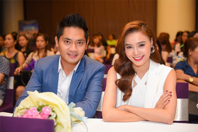 Theo một nguồn tin, Minh Luân - Ninh Dương Lan Ngọc đã quay lại với nhau sau khoảng thời gian chia tay. Tuy nhiên, cả hai chưa có phản hồi gì về thông tin này. - Tin sao Viet - Tin tuc sao Viet - Scandal sao Viet - Tin tuc cua Sao - Tin cua Sao