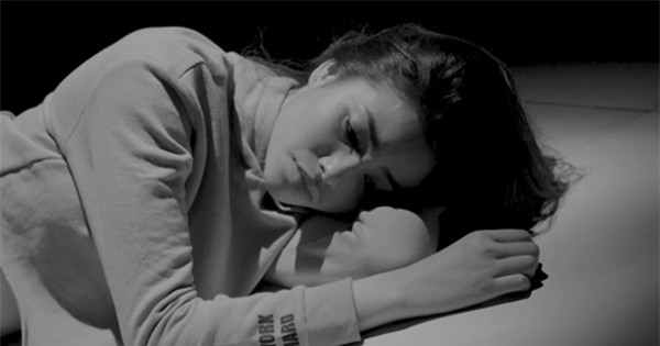 Đẹp như hoa hậu, siêu mẫu showbiz Việt mà cũng từng trầm cảm đến mức muốn quyên sinh!-12