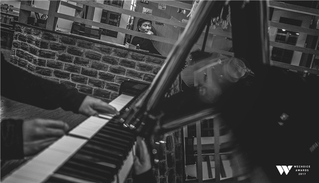 Bố Quốc Tuấn: Bôm biết chấp nhận tất cả và đồng hành với mọi cái một cách thoải mái, điều đó truyền nghị lực cho tôi - Ảnh 16.