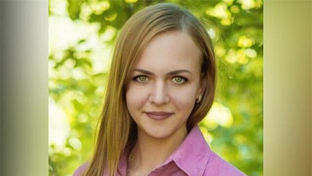 Người chồng quái vật đánh vợ rồi hạ nhục bằng cách khoe “thành tích” với bạn bè trước khi vợ qua đời - Ảnh 1.