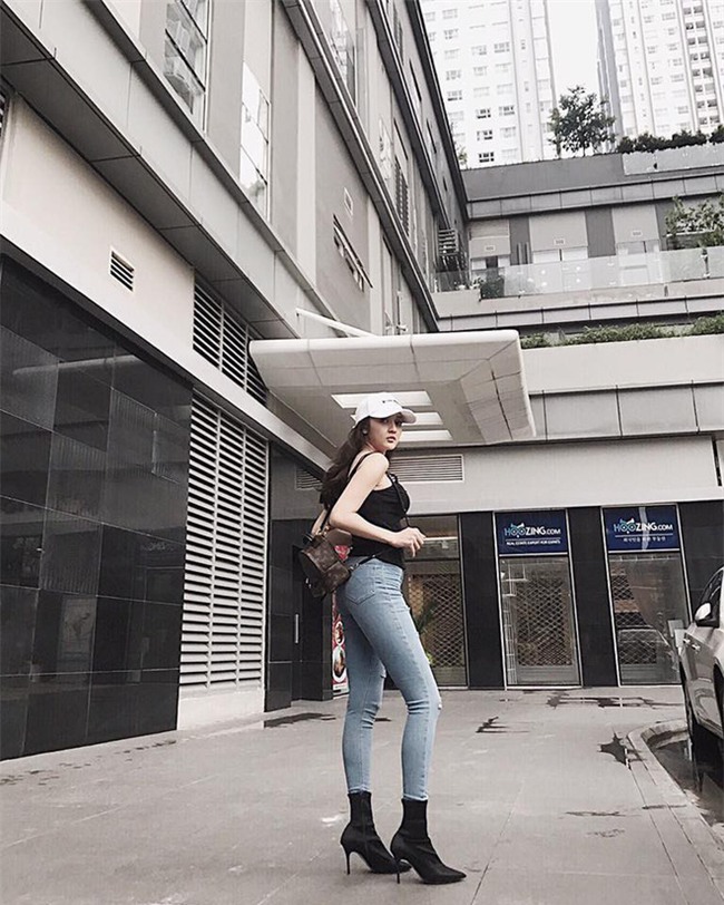 Lâu lắm mới thấy Kỳ Duyên diện đồ điệu, còn Hà Tăng thì đẹp khỏi bàn trong street style tuần này - Ảnh 13.
