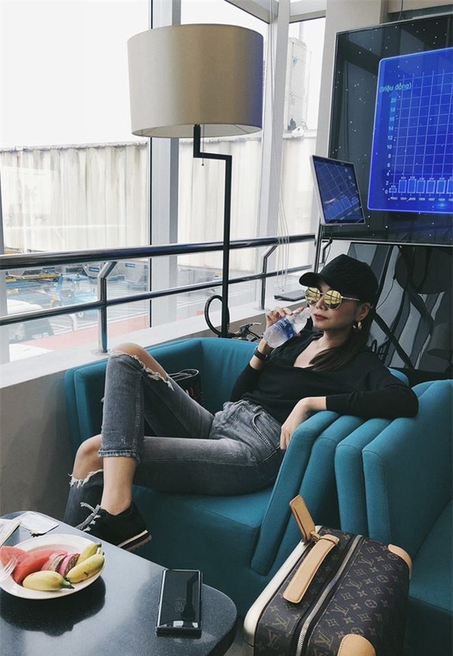 Lâu lắm mới thấy Kỳ Duyên diện đồ điệu, còn Hà Tăng thì đẹp khỏi bàn trong street style tuần này - Ảnh 8.