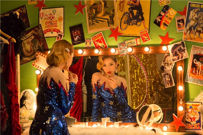 Nào còn cute lòe loẹt, MV mới của Chi Pu ngập tràn vòng 1, trang sức tiền tỷ và các thiết kế Việt - Ảnh 6.