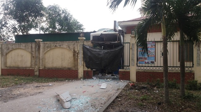 Nghệ An: Nổ cây ATM Vietinbank, thiệt hại hơn nửa tỷ đồng - Ảnh 1.