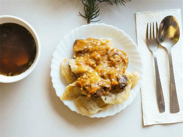 20 bua an giang sinh o cac nuoc tren the gioi, co nuoc don so bat ngo - 14