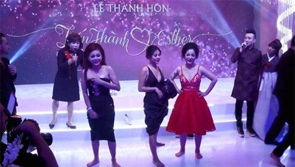 Loạt hình ảnh cực kỳ hài hước chưa được tiết lộ trong lễ cưới Trấn Thành - Hari Won-8