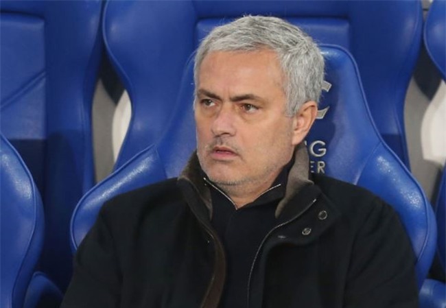 Phung phi co hoi, MU bi Man City bo xa voi khoang cach ky luc hinh anh 11