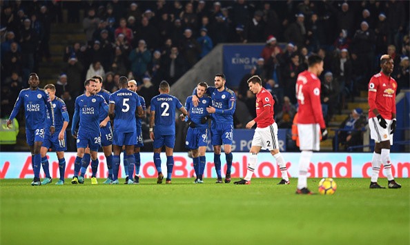 Phung phi co hoi, MU bi Man City bo xa voi khoang cach ky luc hinh anh 3