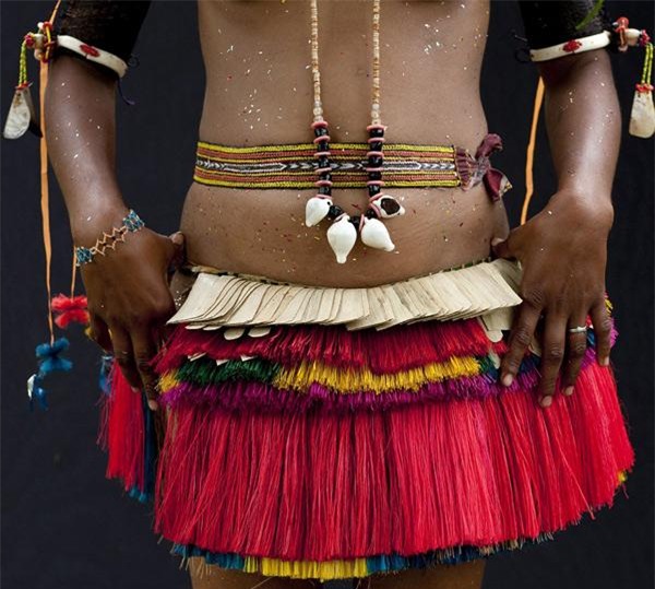 quoc dao tinh yeu, noi chi em thoai mai "san" dan ong, thoa man roi lai ruong ray, vut bo - 5