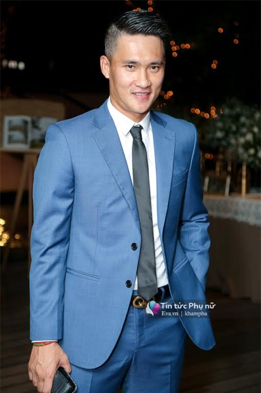 thuy tien dien mot xuyen thau, khoe ve nong bong ben canh ong xa cong vinh - 6