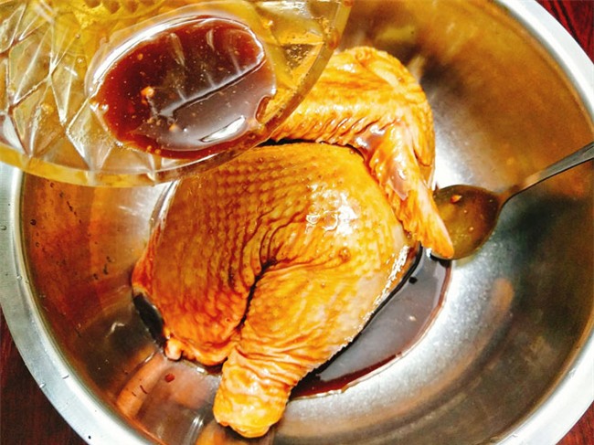 cach lam ga nuong mat ong vang ong, thom nuc cho dem tiec giang sinh hinh anh 5