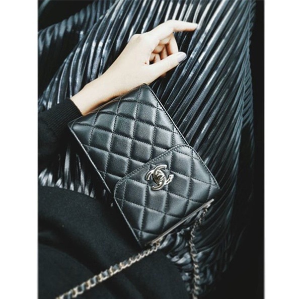 Chiêm ngưỡng một góc nhà mới chứa đầy hàng hiệu của siêu mẫu Thanh Hằng-7