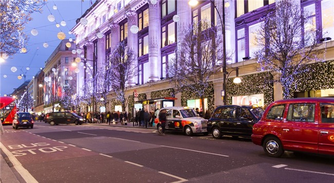 Không khí Giáng sinh ngập tràn trên toàn thế giới