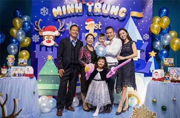 Jennifer Phạm - doanh nhân Đức Hải,  Jennifer Phạm, con trai Jennifer Phạm