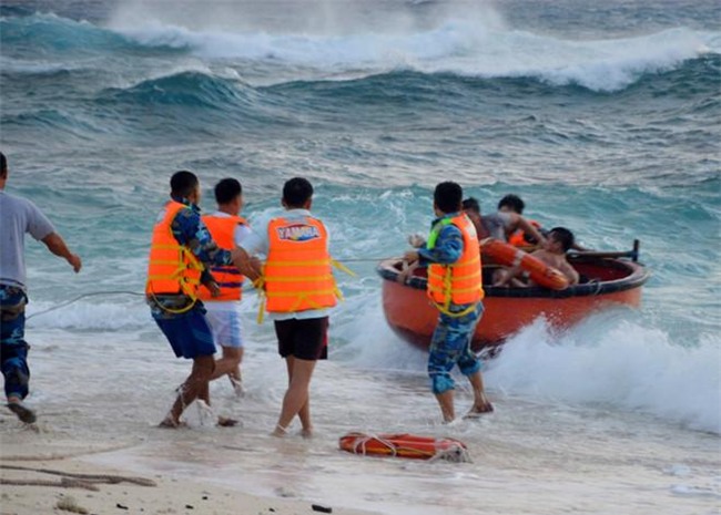 tin bao khan cap: bao so 16 lien tiep manh them, toi nay tan cong dat lien vung tau-ca mau - 2