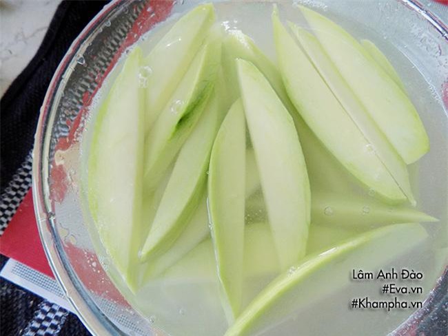 tet nay chang can mua banh keo, lam mut xoai xanh deo dai khach nham nhi - 3