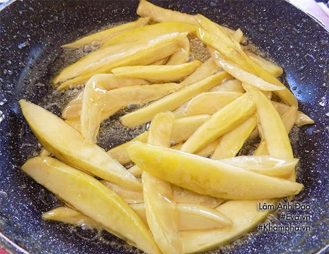 tet nay chang can mua banh keo, lam mut xoai xanh deo dai khach nham nhi - 5