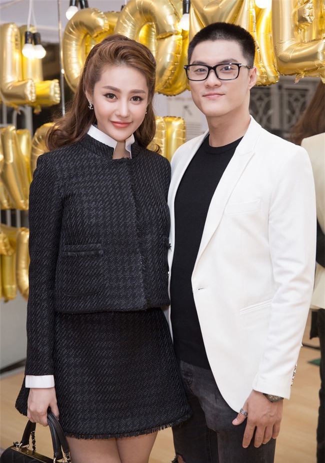 Lâm Vinh Hải - Linh Chi vui vẻ đi chơi Giáng sinh, rộ nghi án yêu lại từ đầu - Tin sao Viet - Tin tuc sao Viet - Scandal sao Viet - Tin tuc cua Sao - Tin cua Sao