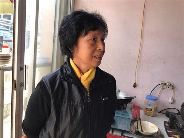 vu 4 nguoi trong mot gia dinh tu vong khi qua duong: “trong nhay mat, toi da mat tat ca” - 1