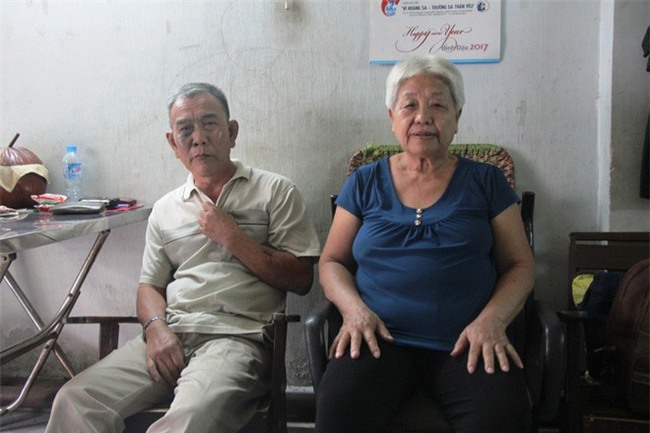 Thực hư việc mẹ của bé gái 7 tuổi phải nghỉ học ở nhà trông em ôm tiền trốn đi, bỏ mặc con gái? - Ảnh 4.