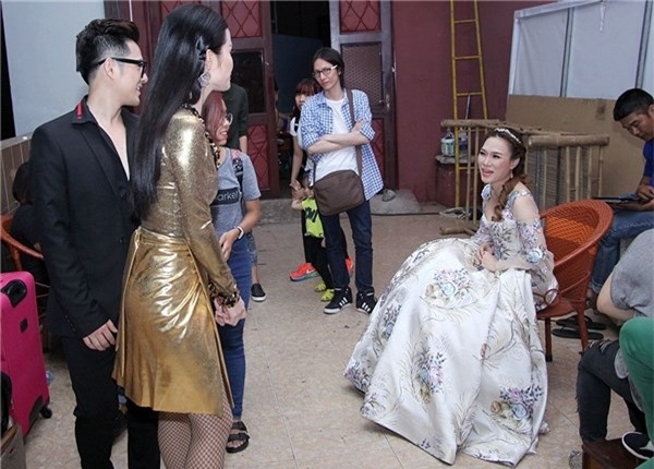 BẤT NGỜ: Danh sách fan cuồng của Mỹ Tâm có rất nhiều tên nghệ sĩ đình đám showbiz Việt-7