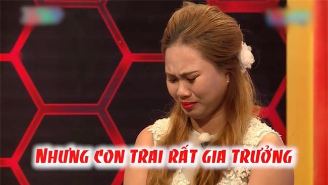 bat luc truoc su gia truong cua con trai, dich than me chong khuyen con dau nen ly hon - 8