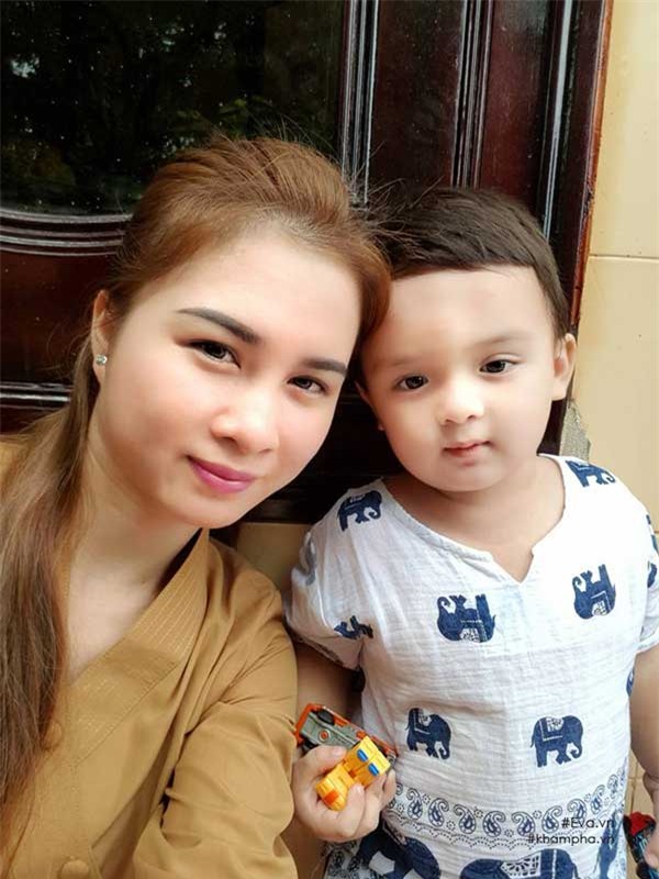 me tre xinh dep bat mi cach day con lai viet - duc 3 tuoi noi duoc 3 thu tieng - 10