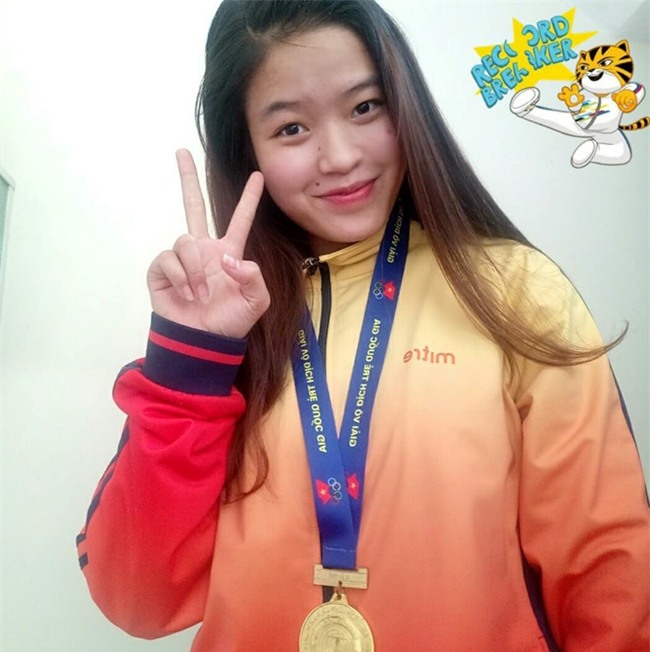 Ten cuop 'so nho' gap phai co gai dai den taekwondo tai ben xe bus hinh anh 2