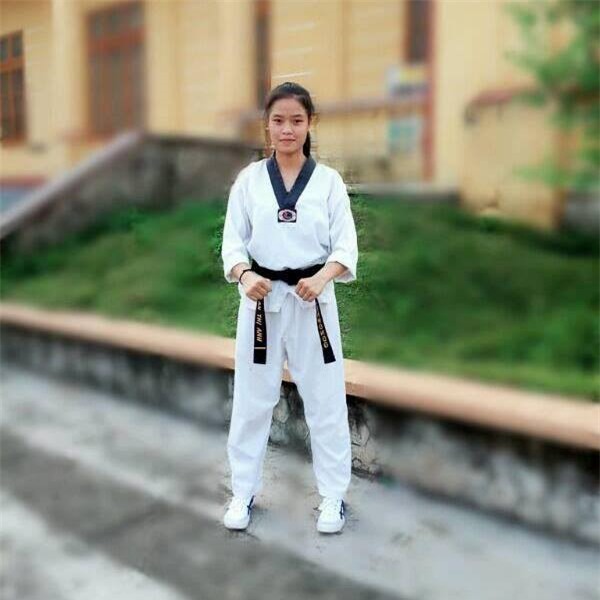 Ten cuop 'so nho' gap phai co gai dai den taekwondo tai ben xe bus hinh anh 3