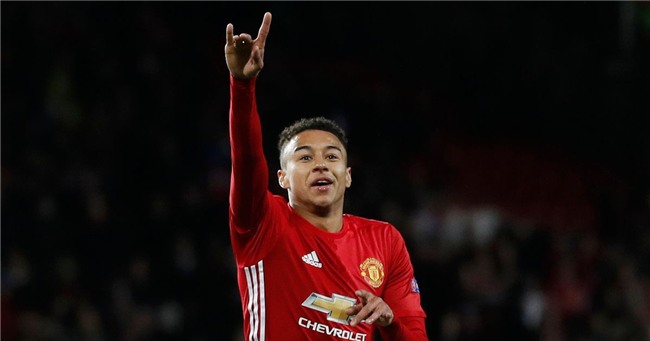 Man Utd thoát thua muối mặt nhờ cú đúp của Lingard - Ảnh 4.