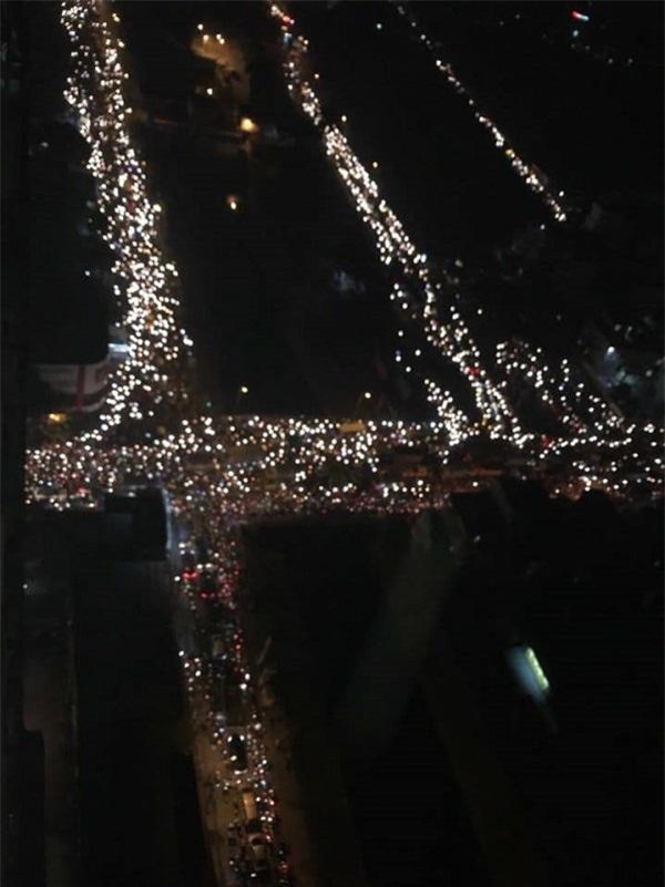 ha noi: duong 70 tac kinh hoang, nguoi dan nhich tung centimet, di gan 5 tieng chua ve toi nha - 9