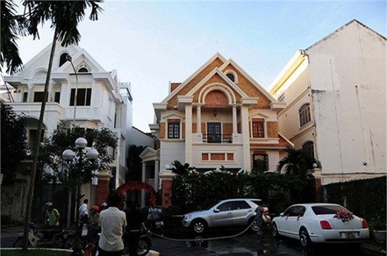 Jennifer Phạm,làng sao