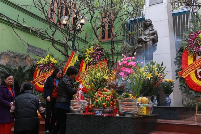 45 năm sau trận bom rải thảm ở Khâm Thiên: Ký ức đẫm nước mắt của người chồng mất vợ khi vừa đám cưới được 2 ngày - Ảnh 2.